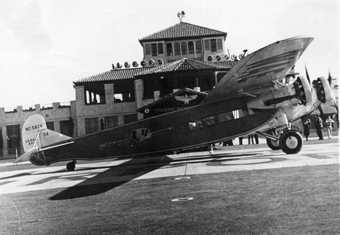 Fokker F-10A at Burbank, Ca. 1929 (Source: Woodling)